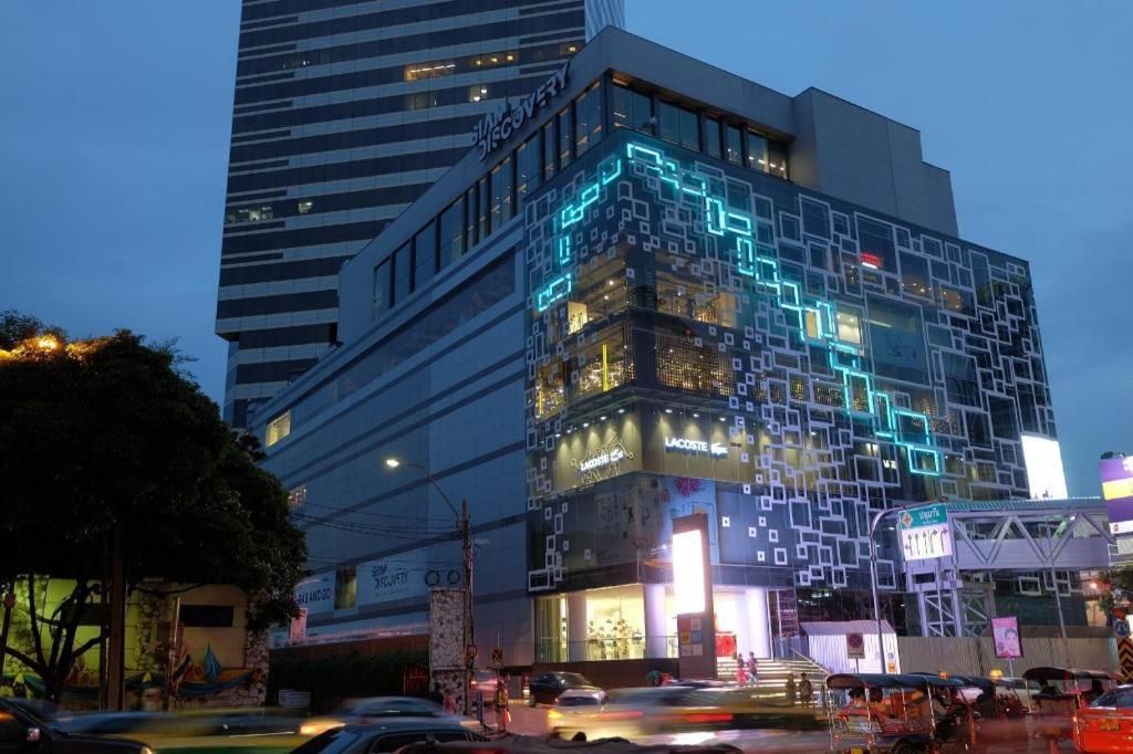 J Two S Pratunam Hotel Banguecoque Exterior foto