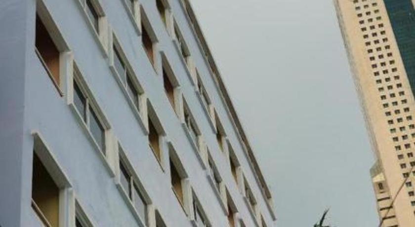 J Two S Pratunam Hotel Banguecoque Exterior foto